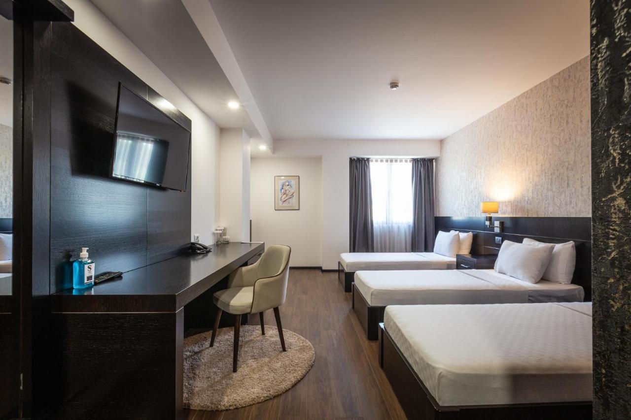 Hotel Sky Gevgelija Buitenkant foto Deluxe Room