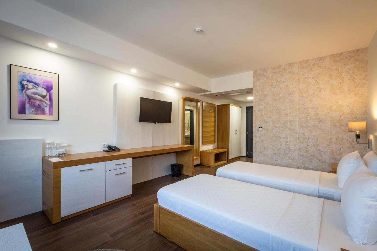 Hotel Sky Gevgelija Buitenkant foto Deluxe Room