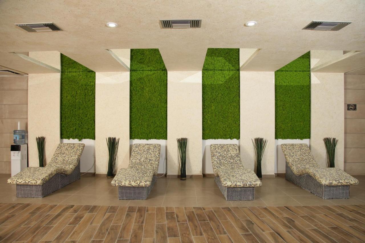 Hotel Sky Gevgelija Buitenkant foto Spa at the Grand Hotel