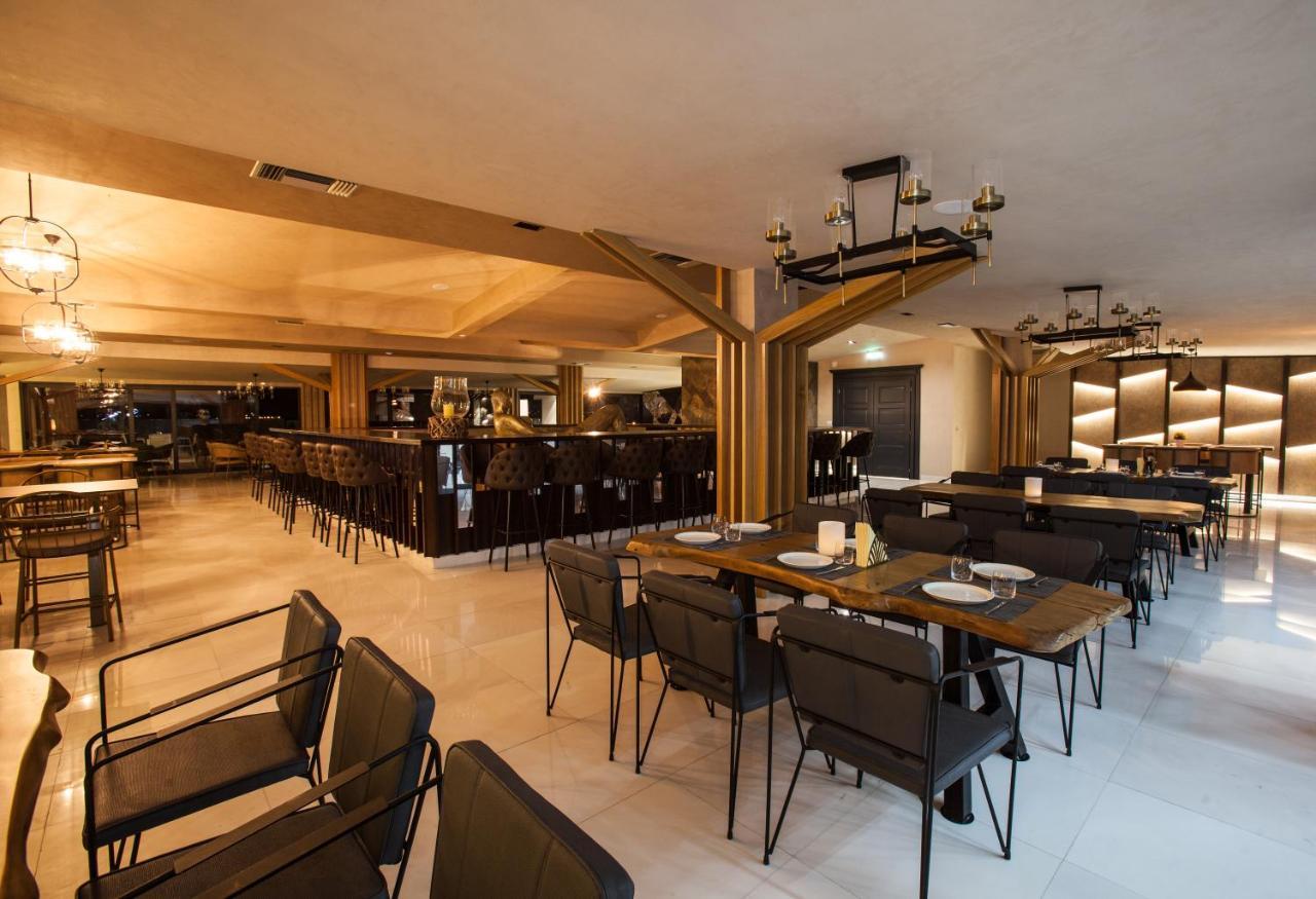 Hotel Sky Gevgelija Buitenkant foto The restaurant